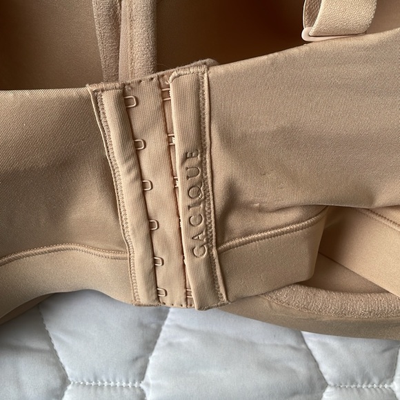 Strap/strapless bra. - Picture 5 of 5